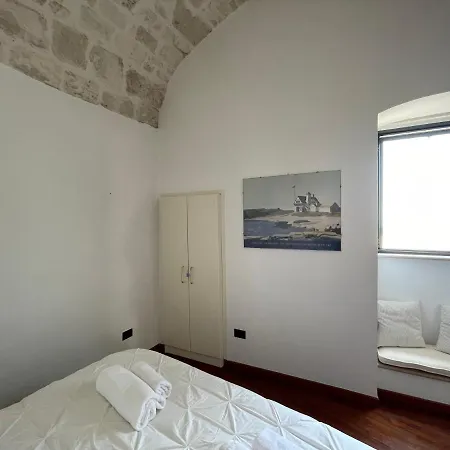 Semesterbostad Marcopolo House - Centro Storico *